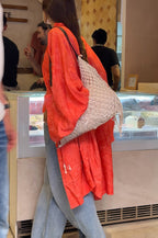 Inès | Long manteau kimono ample en satin jacquard imprimé à manches chauve-souris