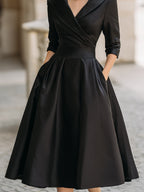 Adèle | Robe mi-longue en satin d'inspiration vintage à col drapé