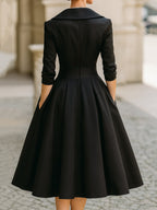 Adèle | Robe mi-longue en satin d'inspiration vintage à col drapé