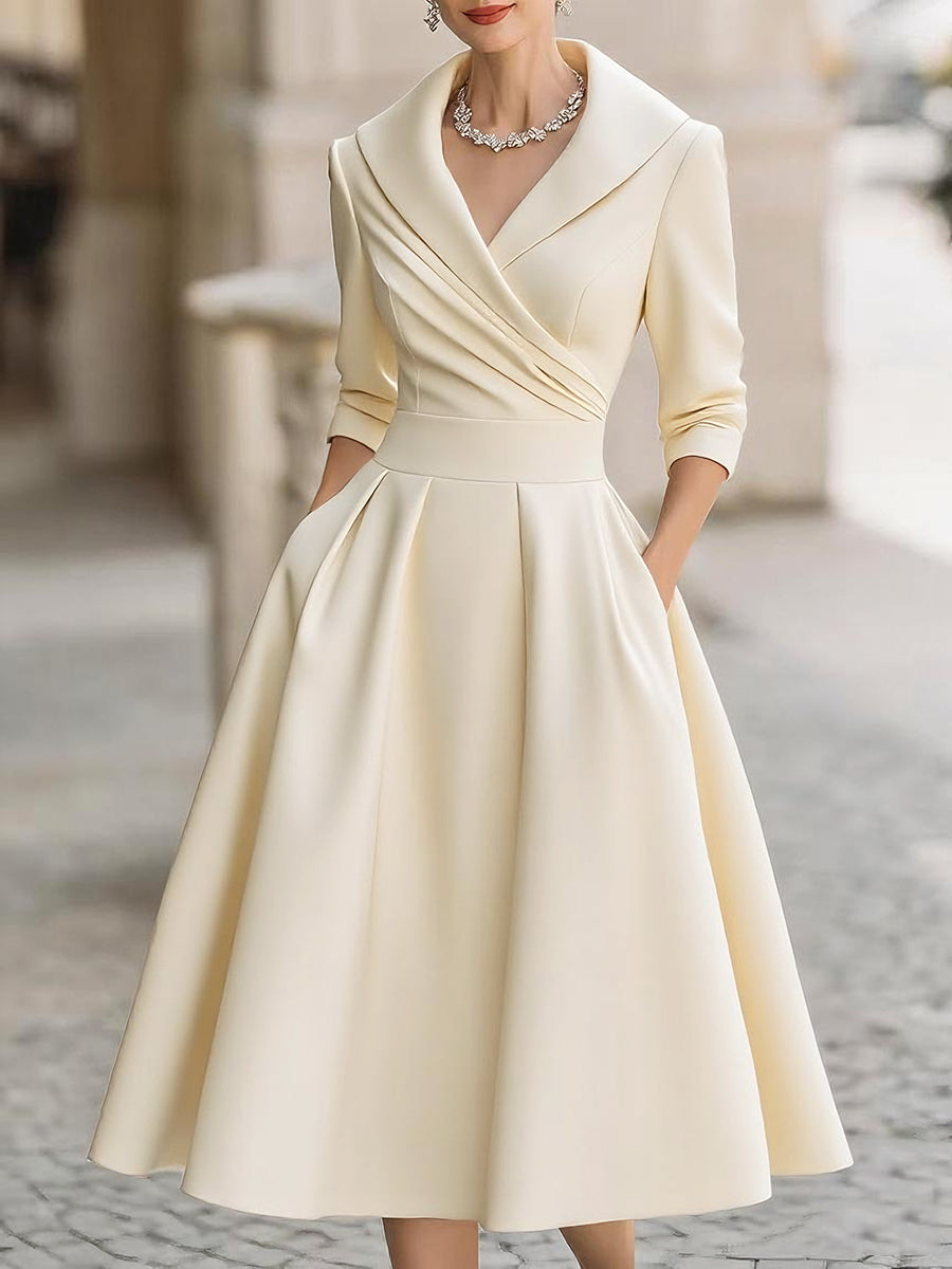 Adèle | Robe mi-longue en satin d'inspiration vintage à col drapé