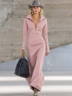 Solenne | Robe longue rétro sportive à col V, zip devant et manches longues