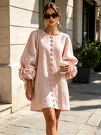 Paloma | Vestido texturizado de escote redondo y puños florales