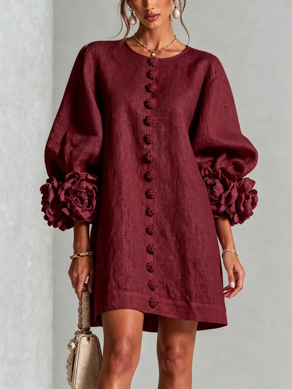 Odette | Robe texturée à col rond et poignets fleuris
