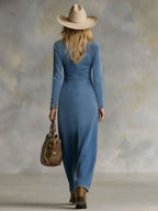 Agathe | Robe longue en jean à col en V, boutonnage simple, fente latérale et manches longues
