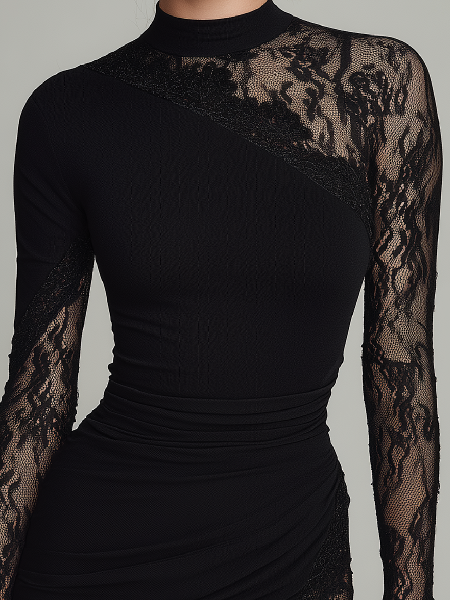 Ophélie | Mini-robe noire à col roulé, dentelle asymétrique et manches longues en tulle