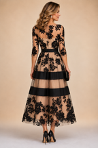 Adrienne | Robe élégante en dentelle florale