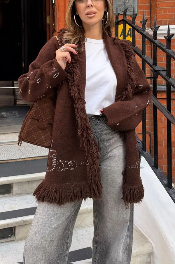Eugénie | Long gilet ceinturé en maille à imprimé bandana et col châle à franges