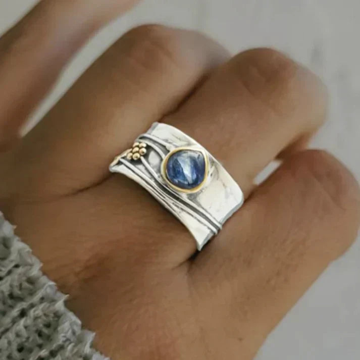 Eugénie - Bague vintage saphir bleu en argent plaqué or