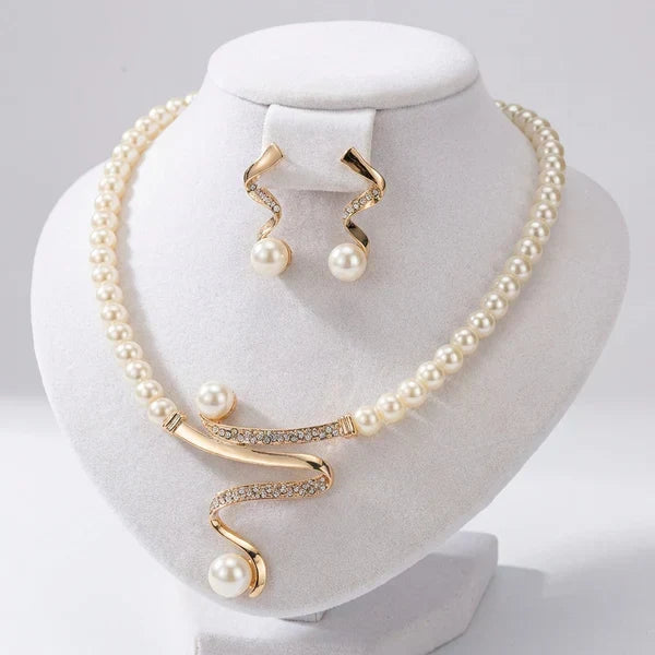 Solange - Set collier et boucles d'oreilles avec perles naturelles