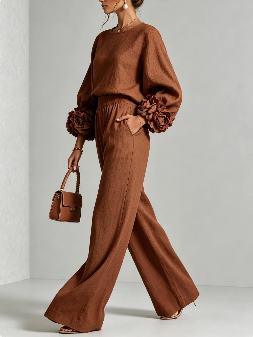 Zéphyrine | Ensemble fleuri à manchettes sculptées
