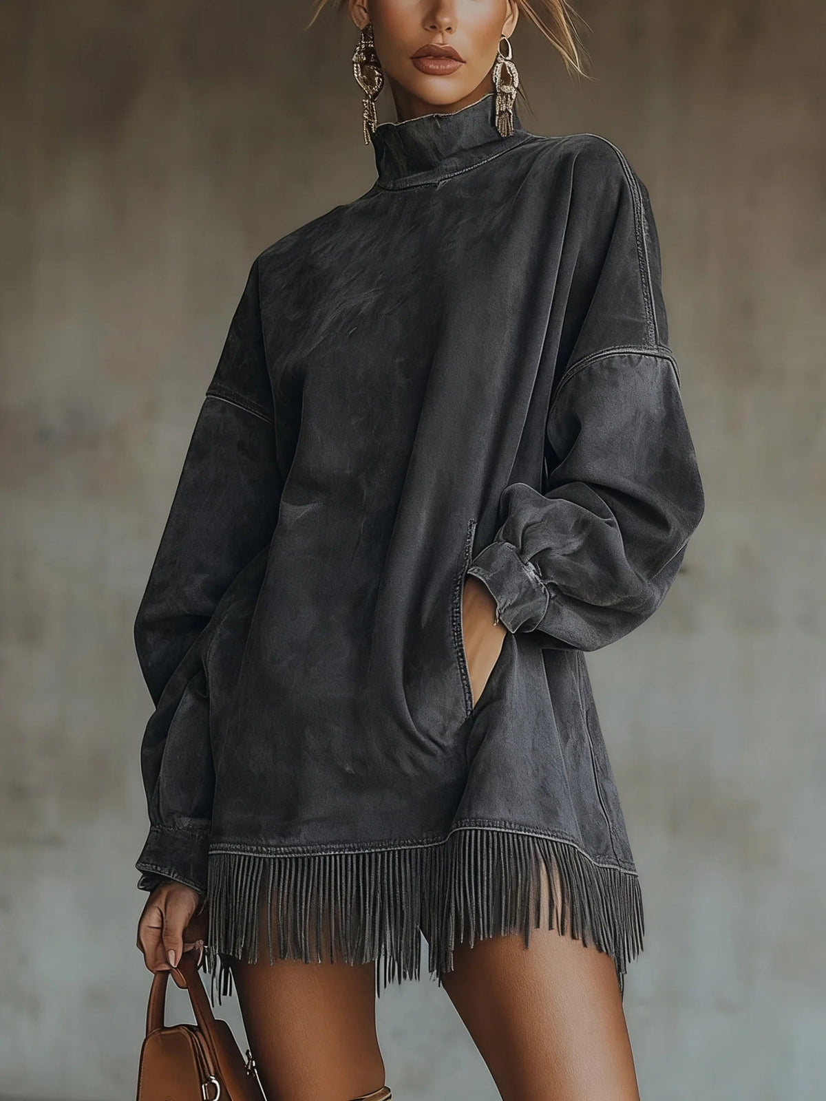 Faustine | Robe à col roulé en daim à franges