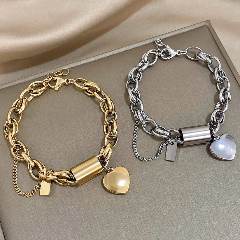 Solène - Bracelet avec breloque cœur doré