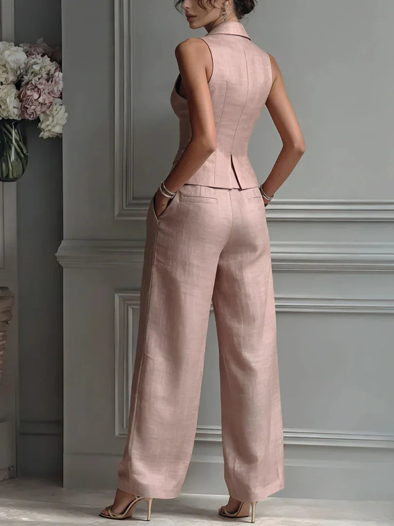 Mia | Traje de dos piezas con cuello en V y botones