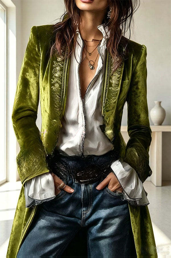 Salomé | Blazer ajusté en velours brodé