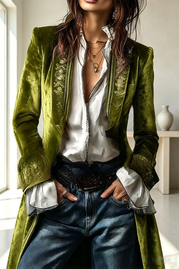 Salomé | Blazer ajusté en velours brodé