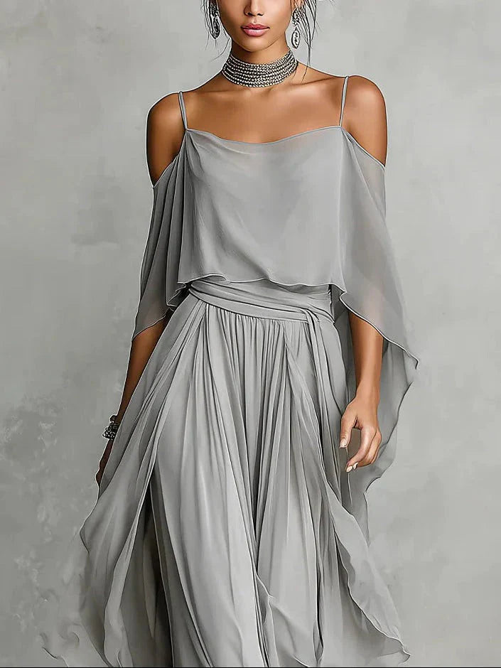 Cristina | Conjunto gris fluido con top de tirantes y pantalones ligeros