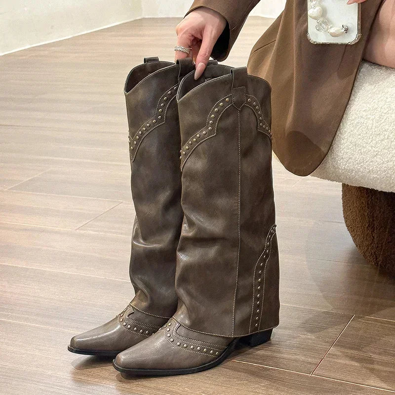Séverine | Bottes hautes à revers superposé et petits clous