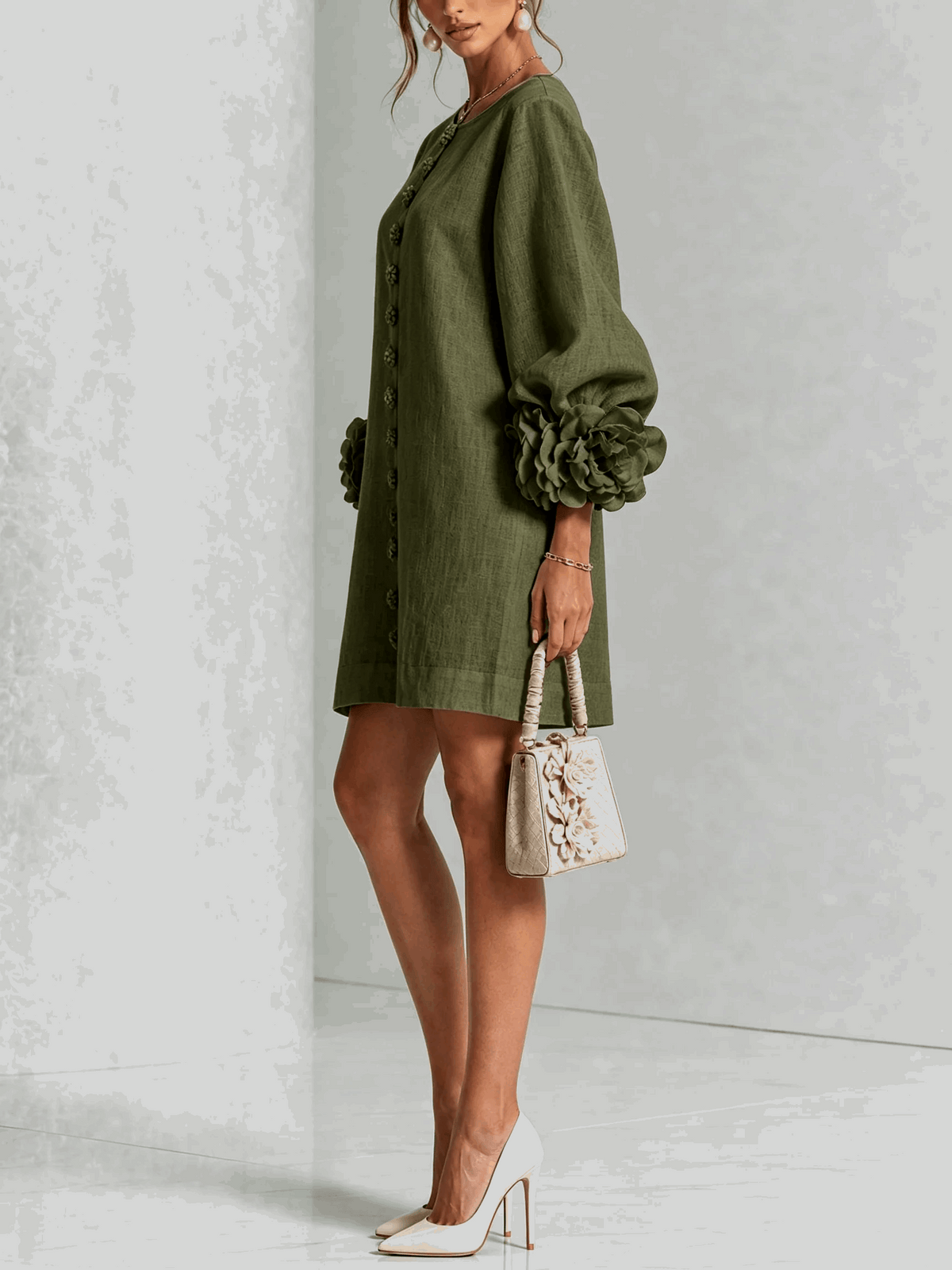 Paloma | Vestido texturizado de escote redondo y puños florales