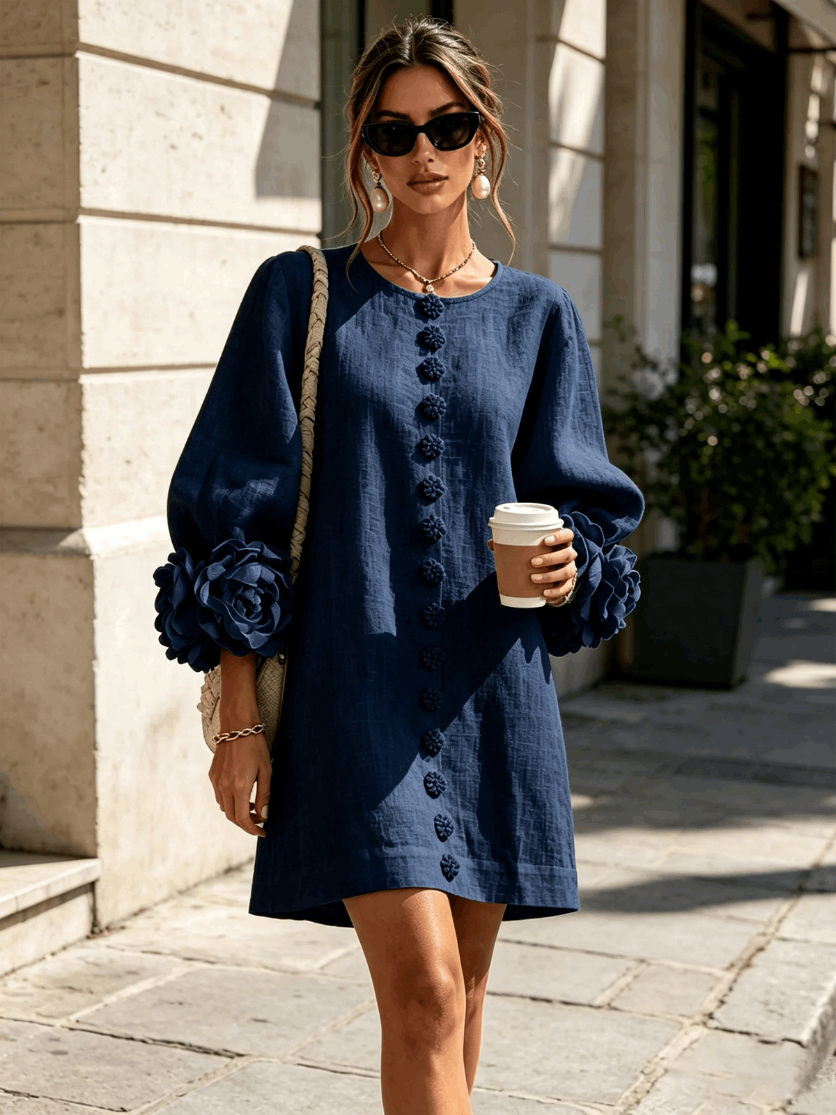 Paloma | Vestido texturizado de escote redondo y puños florales
