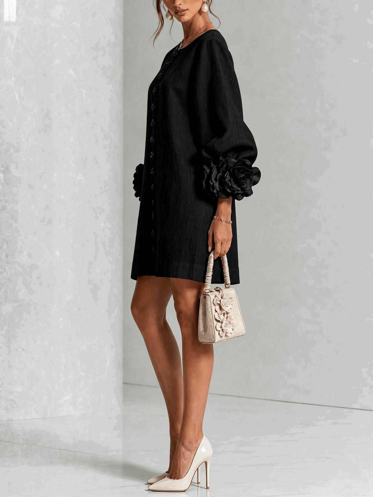 Paloma | Vestido texturizado de escote redondo y puños florales