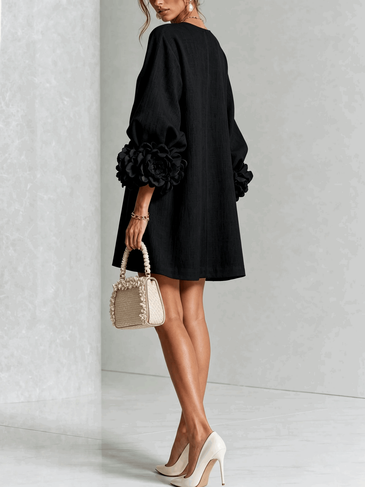 Paloma | Vestido texturizado de escote redondo y puños florales