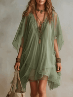 Silvia | Vestido vaporoso de encaje con mangas capa
