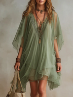 Silvia | Vestido vaporoso de encaje con mangas capa