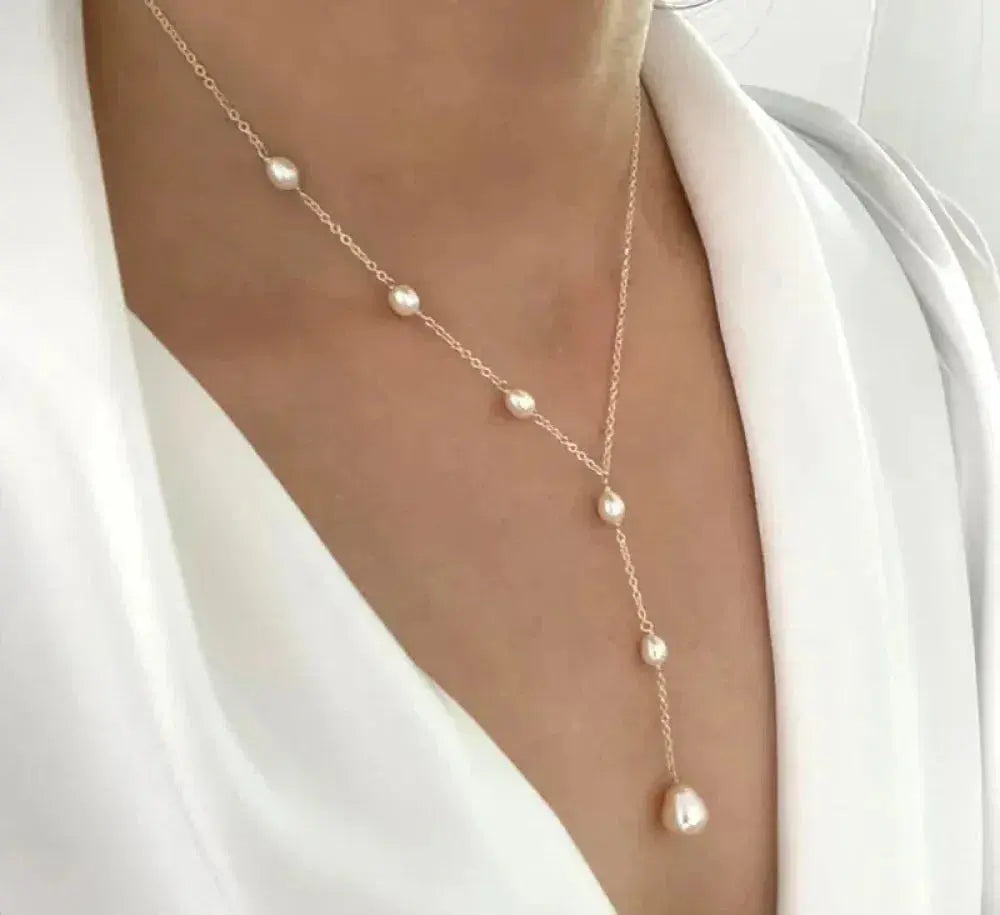 Gwenaëlle - Élégant collier vintage avec pendentif et perles